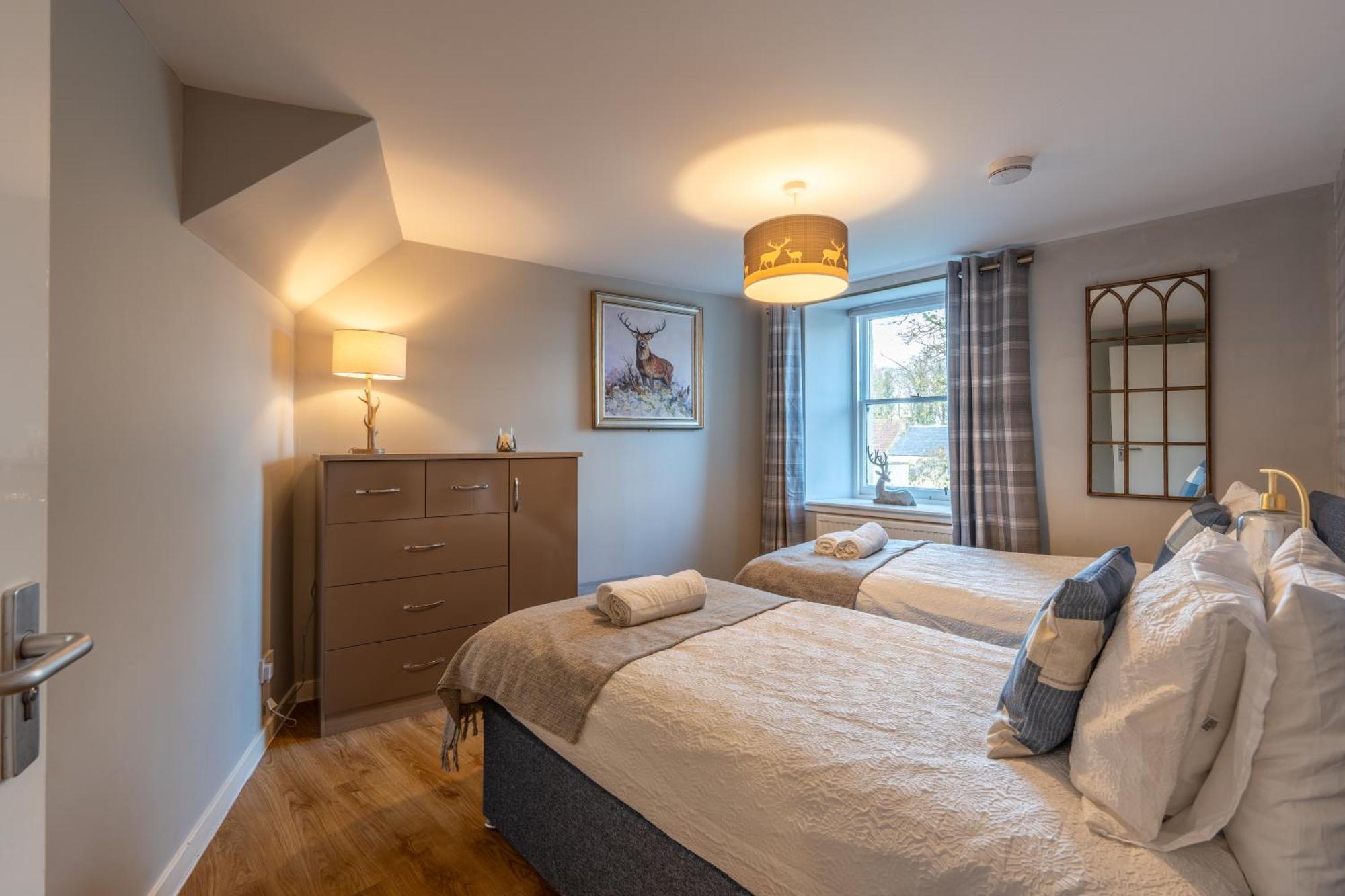 Whinstone Holiday Home In Falkland - Sleeps 8 Exterior foto